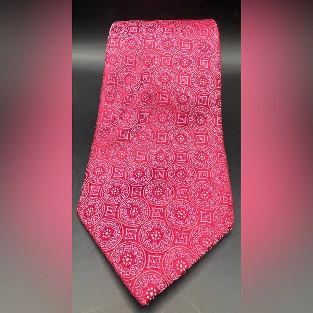 J. Hilburn - Elegant Pink Patterned Men's Tie, Large Medallion,‎ Silk